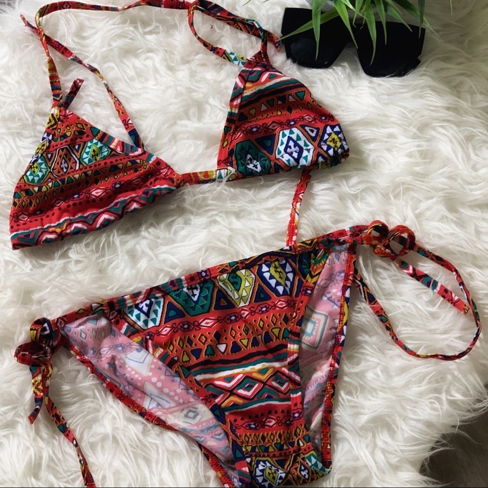 SEXY 2Piece bikini 👙 new w/out tags *never worn*